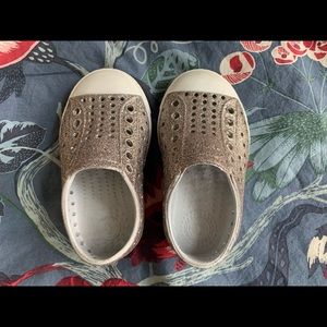 Native Shoes in silver sparkle!